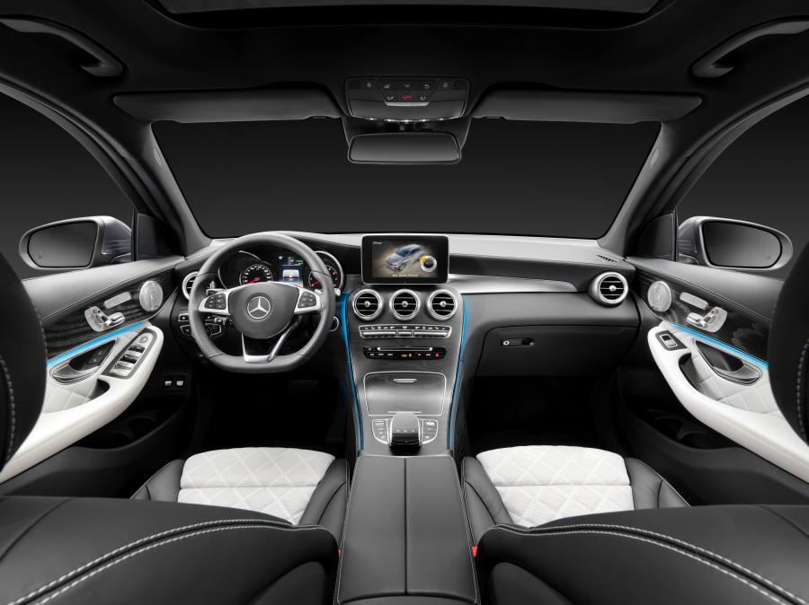  Mercedes-Benz GLC350 e 4Matic 2015 года  (фото 8 из 30)